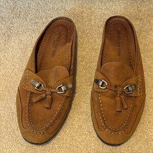Jones NY Flats